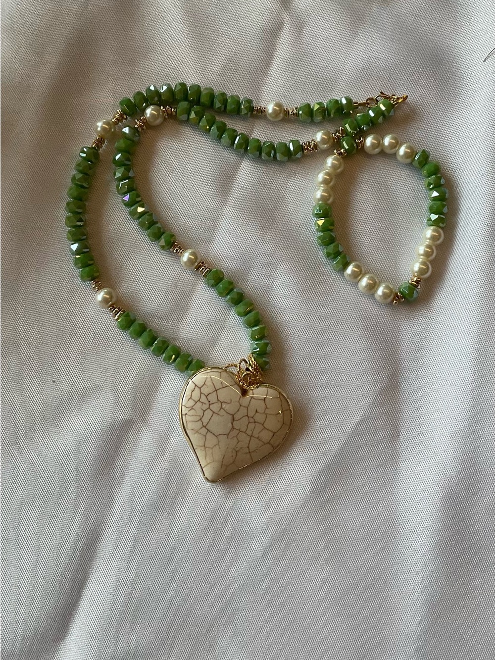Green Beaded Necklace and Bracelet Set with Cream Heart Pendant